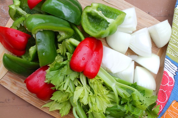 Ketchup door eigen handen van tomaten: stap-voor-stap recepten voor oogsten voor de winter