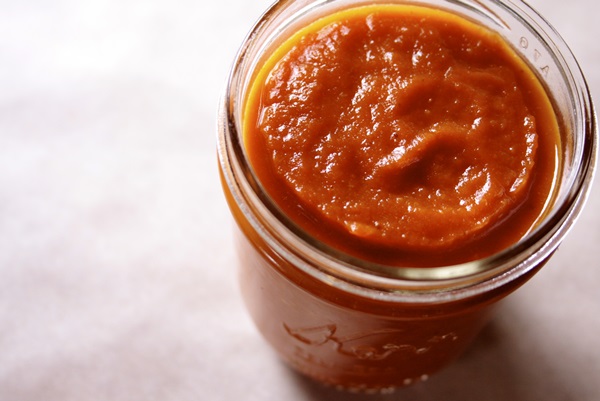 Ketchup door eigen handen van tomaten: stap-voor-stap recepten voor oogsten voor de winter