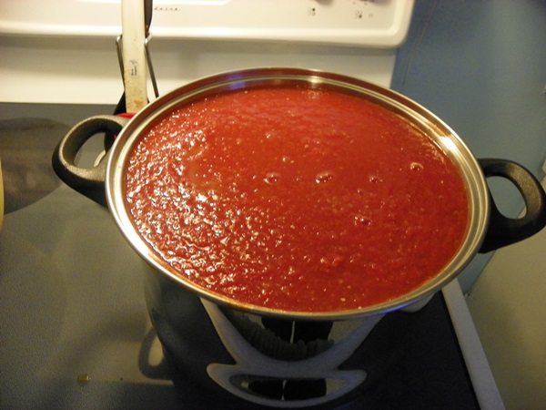 Ketchup door eigen handen van tomaten: stap-voor-stap recepten voor oogsten voor de winter