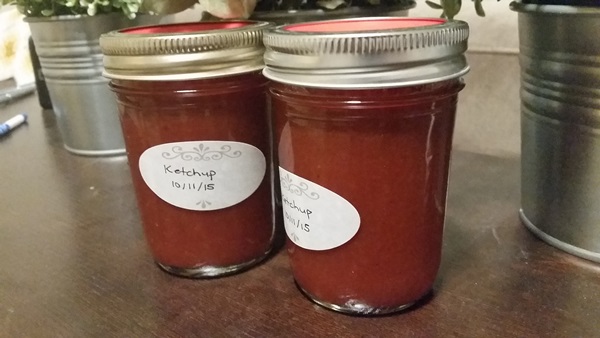 Ketchup door eigen handen van tomaten: stap-voor-stap recepten voor oogsten voor de winter