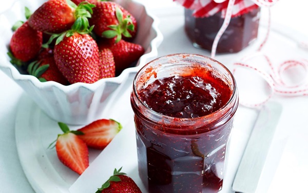 Heerlijke dikke aardbeienjam, recepten voor de winter