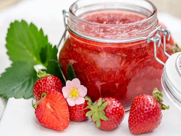 Heerlijke dikke aardbeienjam, recepten voor de winter