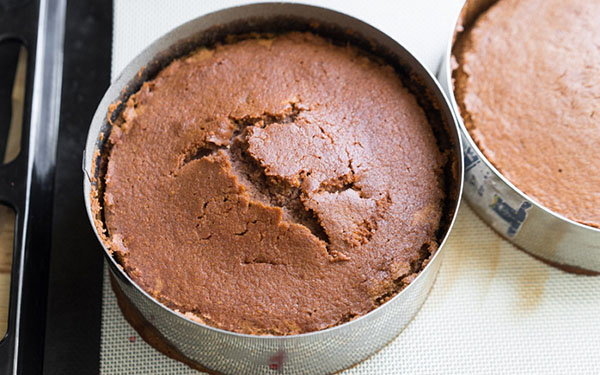 Een ongebruikelijk recept voor een lente wijn taart
