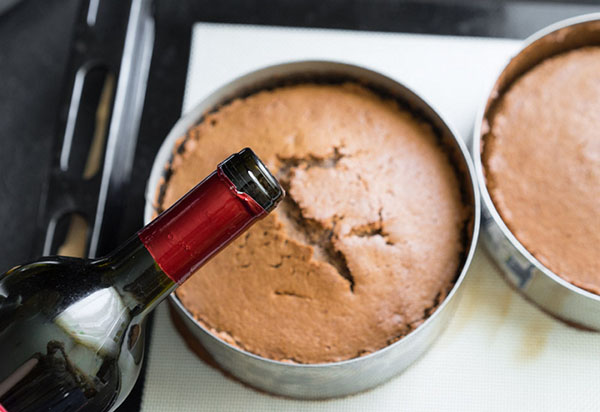 Een ongebruikelijk recept voor een lente wijn taart