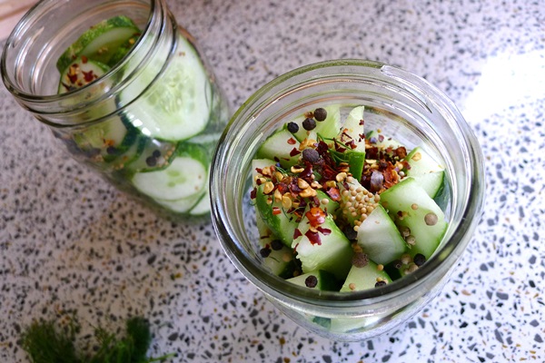 Lekkere komkommers met knoflook voor de winter