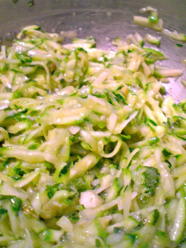 Heerlijke pannekoeken van courgettes op snelle recepten
