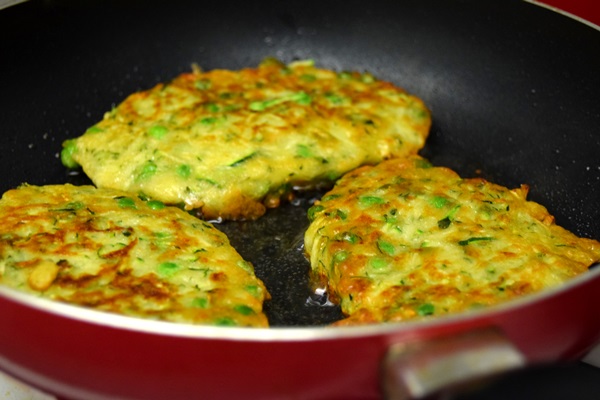 Heerlijke pannekoeken van courgettes op snelle recepten
