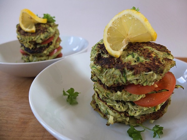 Heerlijke pannekoeken van courgettes op snelle recepten