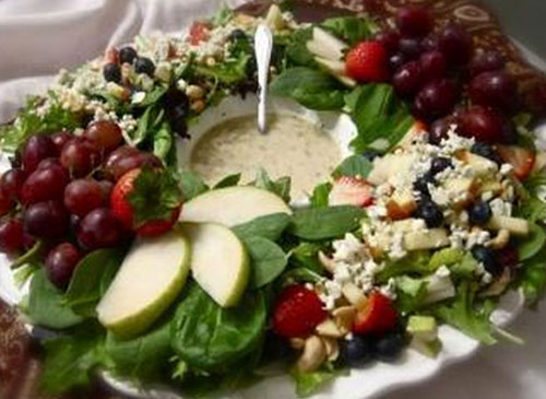 Decoratie van salades voor de nieuwjaarse geiten 