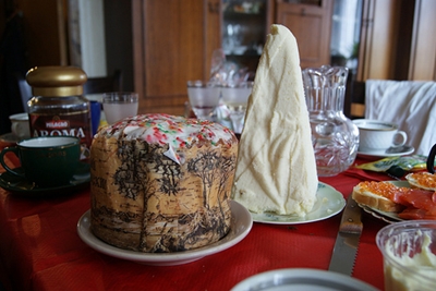 Hoe cake met Pasen bakken Hoe cake met Pasen bakken