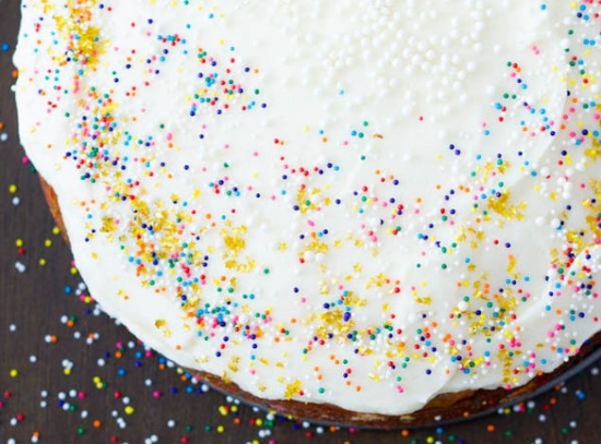 Hoe bak je een paascake thuis, een recept met een foto Hoe bak je een paascake thuis, een recept met een foto