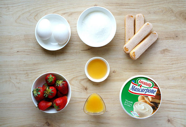 Vakantie recept voor aardbei tiramisu voor mooie dames
