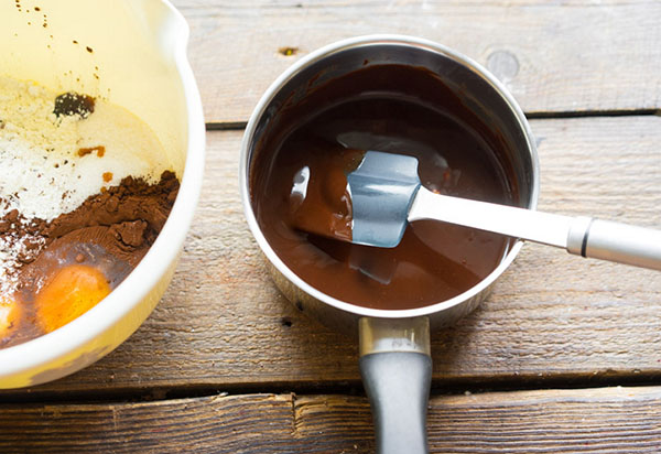 Een eenvoudig recept: brownie, die in de mond smelt