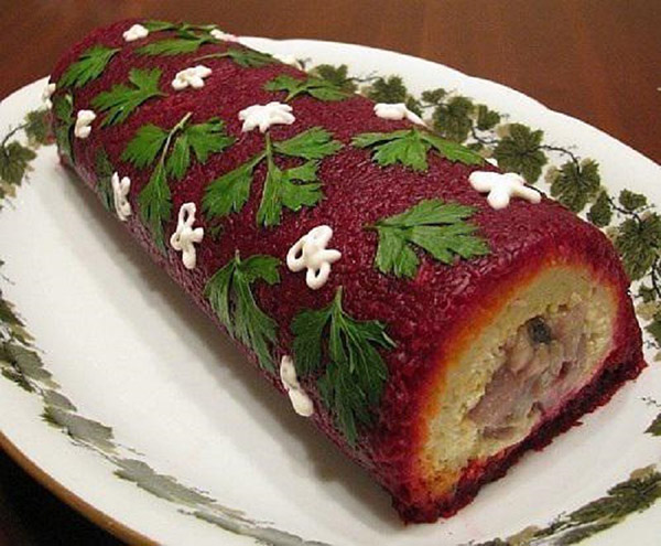 Recept voor haring onder de pelsjas voor Oud en Nieuw thuis - klassiek, rol, met appel stap voor stap
