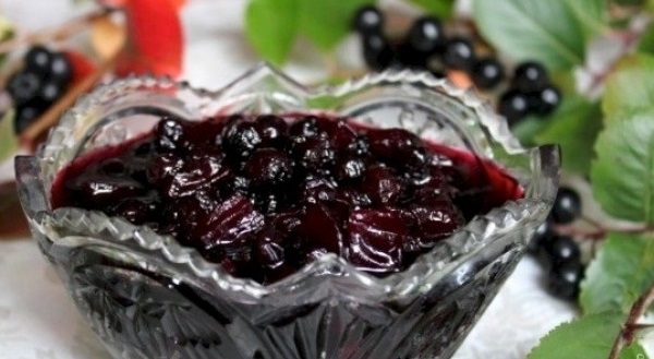 Jam van pruimen en appelbes Jam van pruimen en appelbes