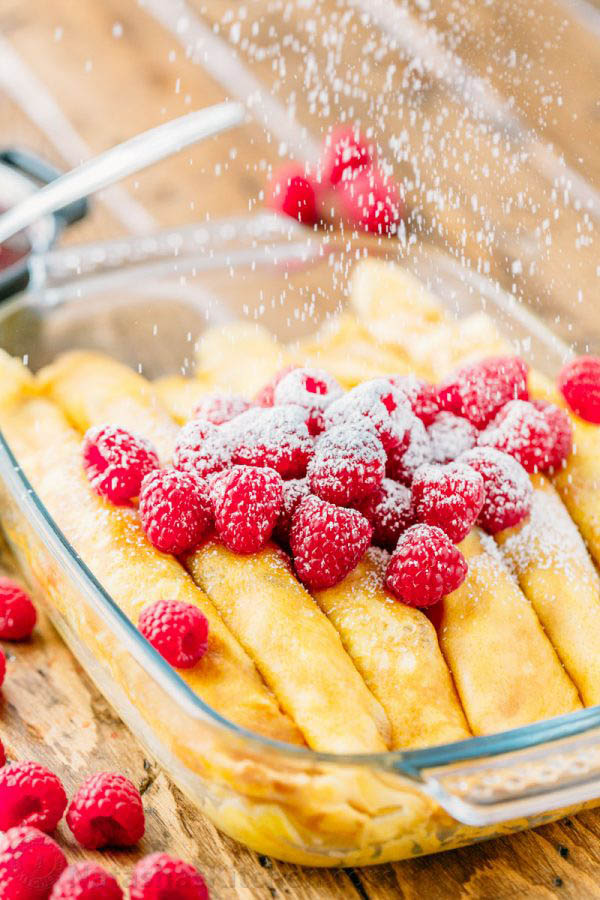 Originele recepten voor pannenkoeken op Pancake Day 2017 stap voor stap met de foto: op melk, kefir, gist, met vullingen voor elke smaak