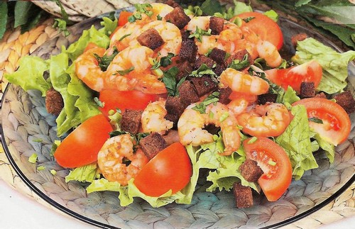 Garnalensla met tomaten