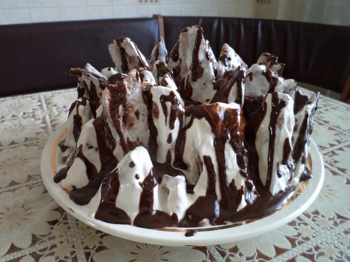 Cake Grafskie-ruïnes met zure room