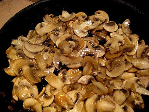 Gestoofde kool met champignons