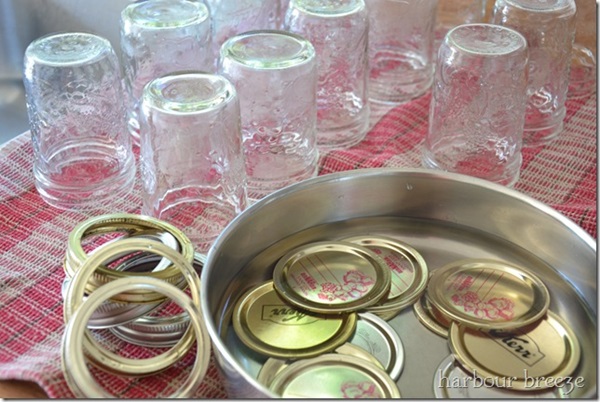 Jam van zwarte appelbes