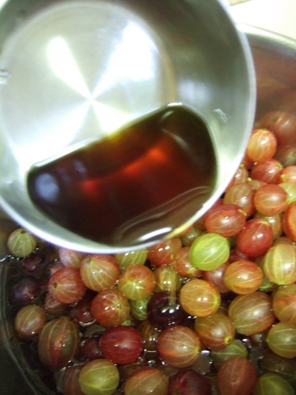 Recepten van jam uit kruisbessen
