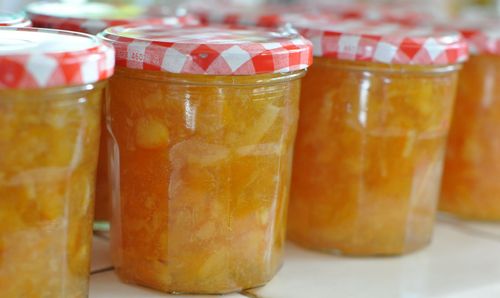 Citroen-gemberjam met honing zonder te koken