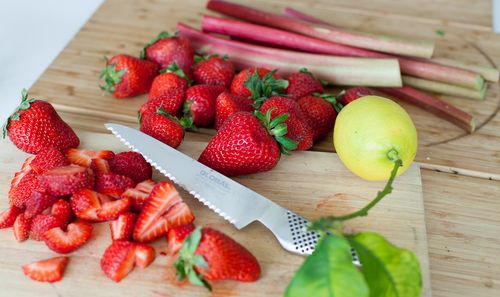 Jam met rabarber aardbeien