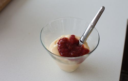 Jam met rabarber aardbeien