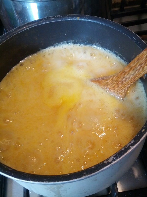 Hoe jam te maken van een pruim met een steen en ontpit - eenvoudige recepten