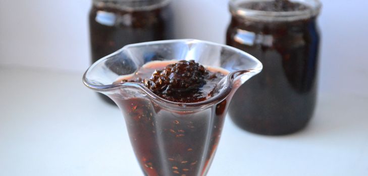 Jam van dennenappels
