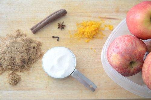 Aromatische jam van appels met kaneel