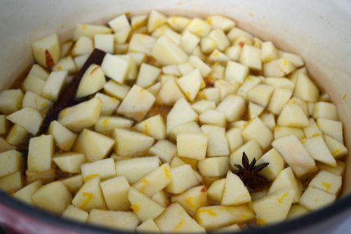 Aromatische jam van appels met kaneel