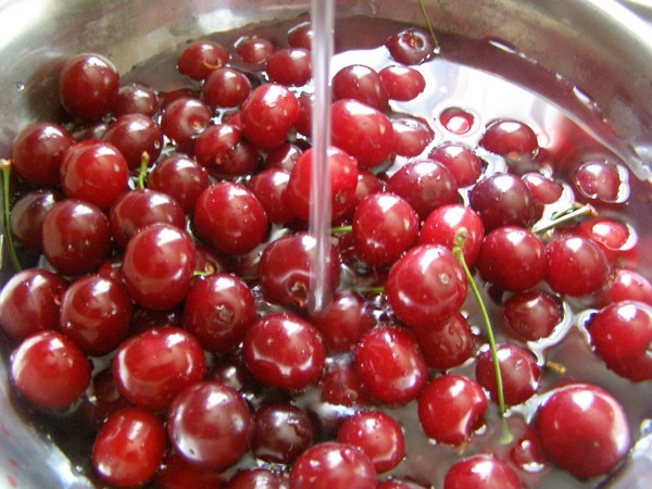 Kers voor de winter - recepten - confituur met pitjes en pitjes, vijf minuten, jam, gelei zonder gelatine, kersencompote