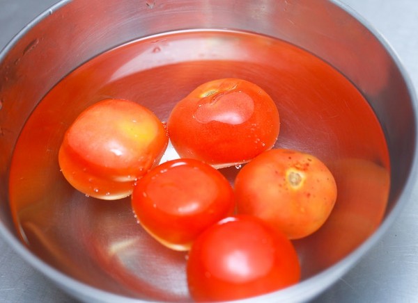 In de zon gedroogde tomaten, recepten thuis. Hoe in de winter gedroogde tomaten in een groentendroger, oven te maken