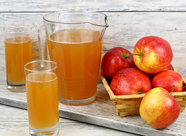 Hoe je appelsap voor de winter kunt bereiden