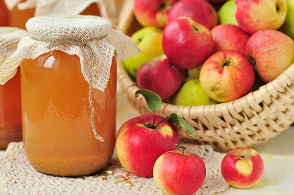 Hoe je appelsap voor de winter kunt bereiden