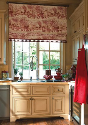 Romeinse gordijnen in de keuken