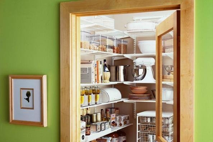 Reparatie lessen: 5 ideeën over het gebruik van een pantry in een appartement
