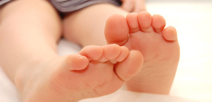 Massage met platte voeten