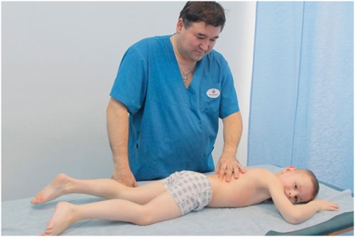 Massage met scoliose bij kinderen